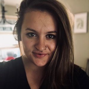 Meet your Posher, Cora